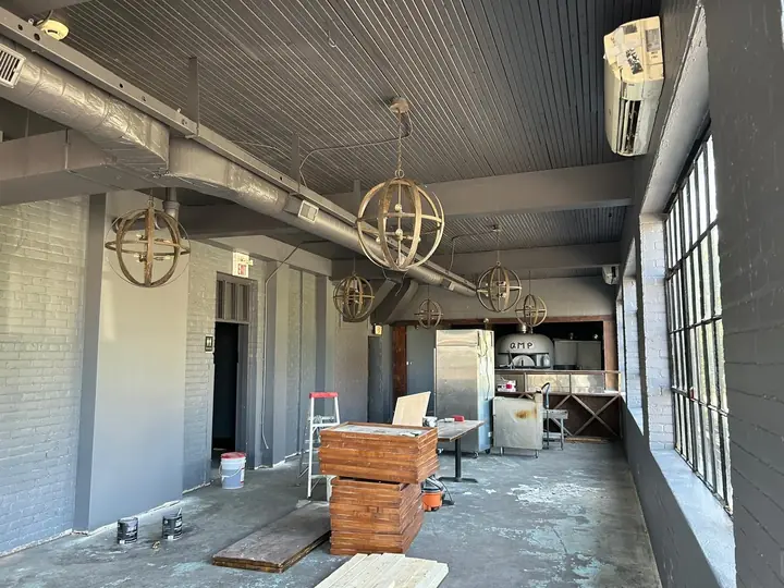 Bright hall with ceiling fan