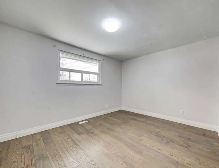 Bedroom ready for move-in
