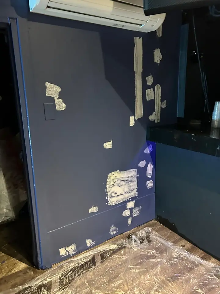Blue accent corner, finished